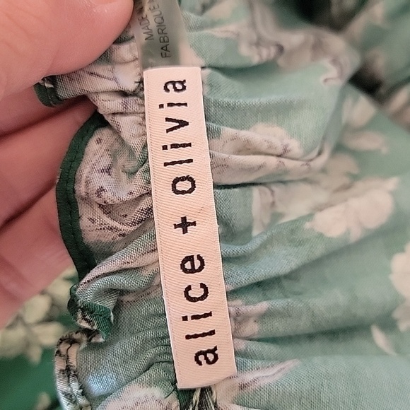 Alice + Olivia Size SP Layla Green Floral Tiered Ruffle Dress, Gently Used Cond. - Picture 14 of 16